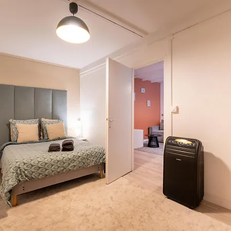 Le Retro With Private Parking شقة *