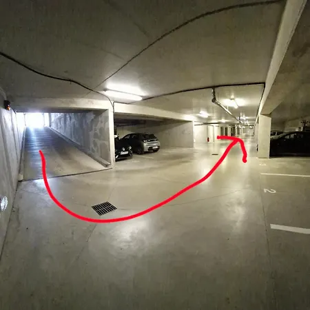 Le Retro With Private Parking شقة